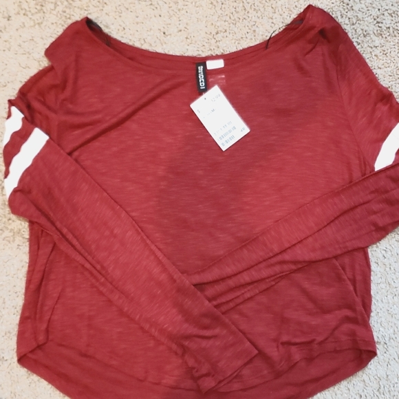 (3) shirt bundle Medium - Picture 7 of 14